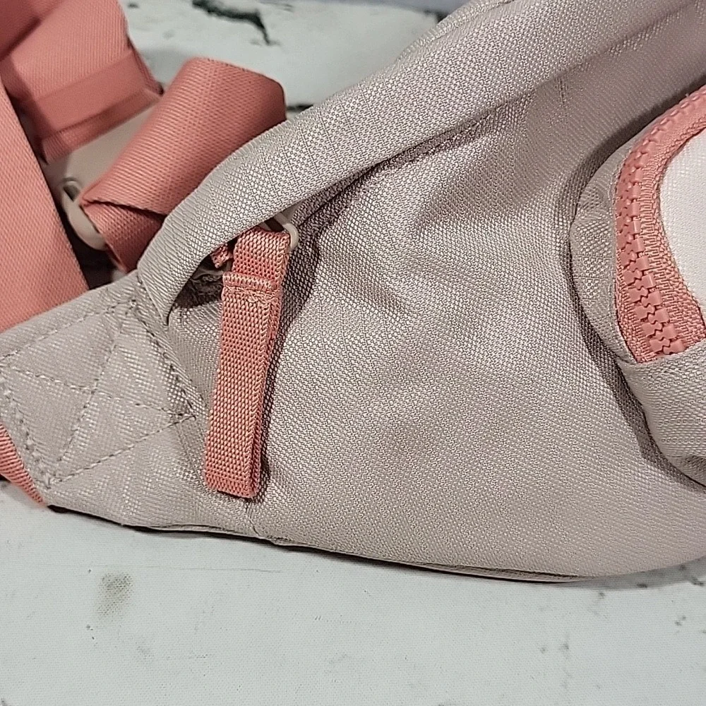 Adidas Golf Waist Pack Hip Fanny Bum Bag Beige Pink Zippered Adjustable - Picture 5 of 9
